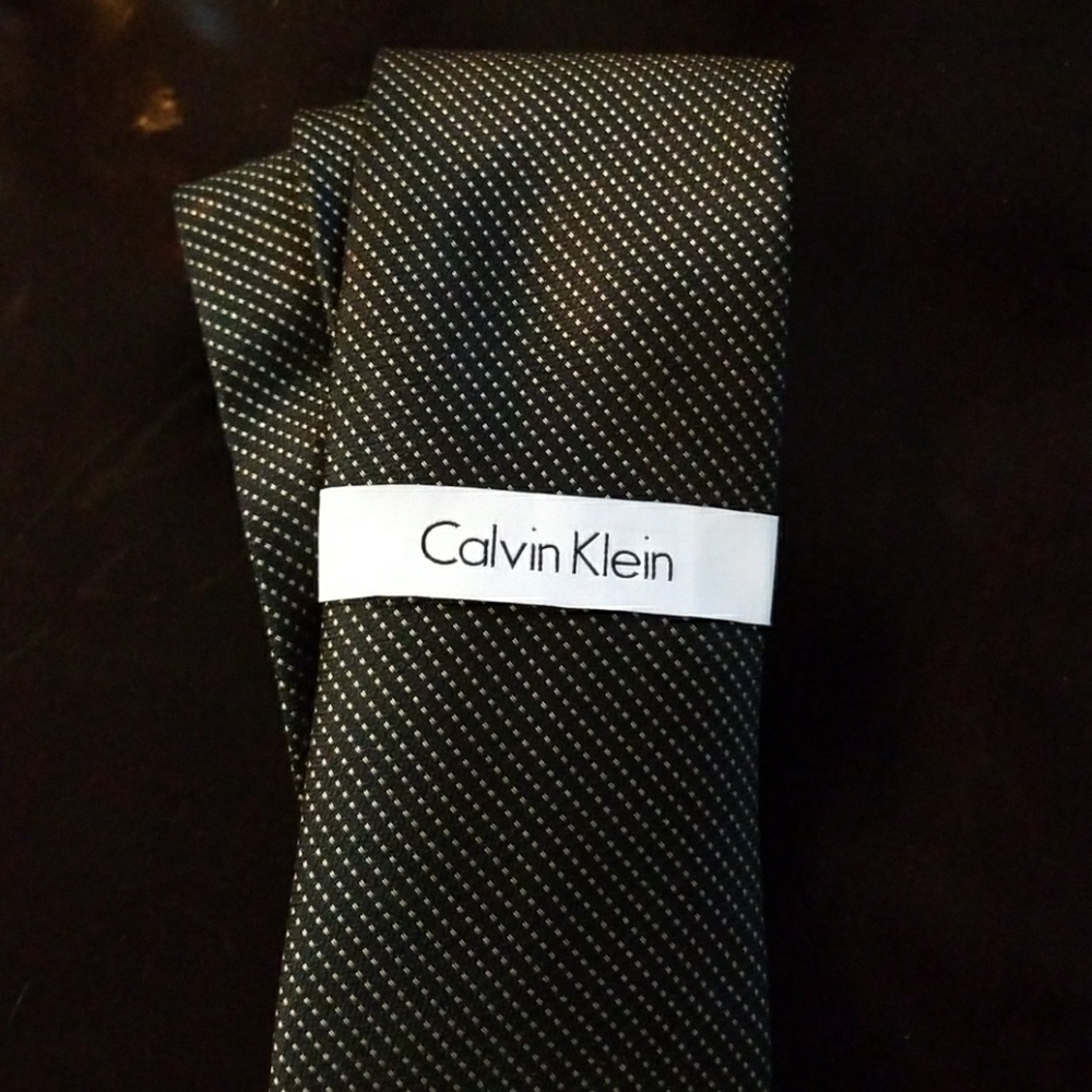 CALVIN KLEIN TIE